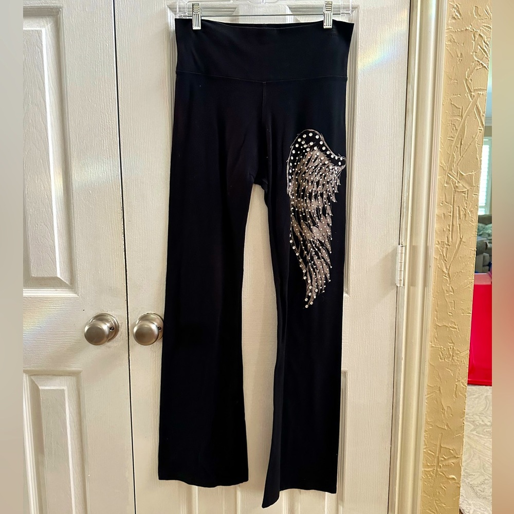 Ladies Black T-Party Size Large Leggings with Rhinestone Print on Leg.